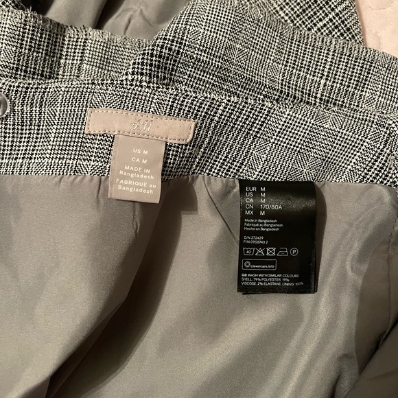 H&M Plaid Pencil Skirt - Picture 3 of 3
